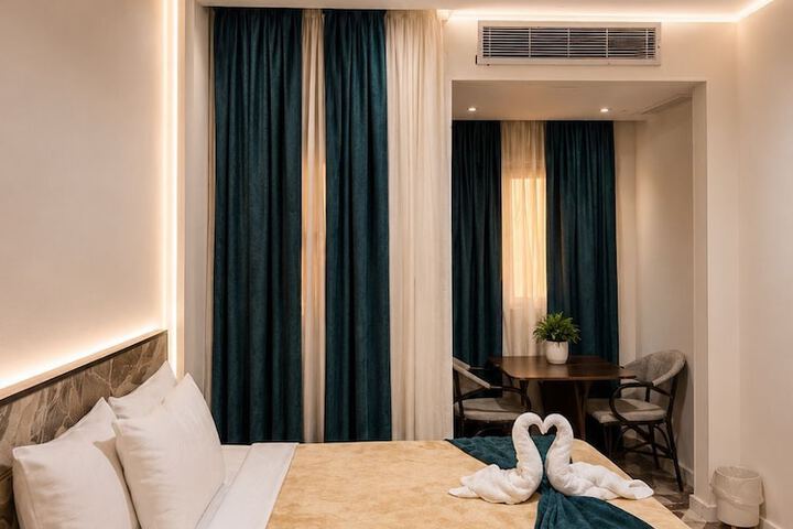 Room 43 of 99