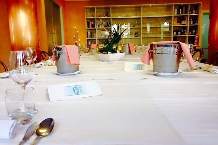 Dining 16 of 41