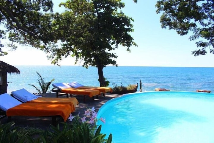 Pool 52 of 87