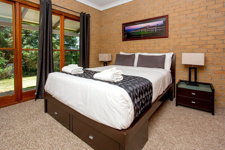 Room 15 of 174