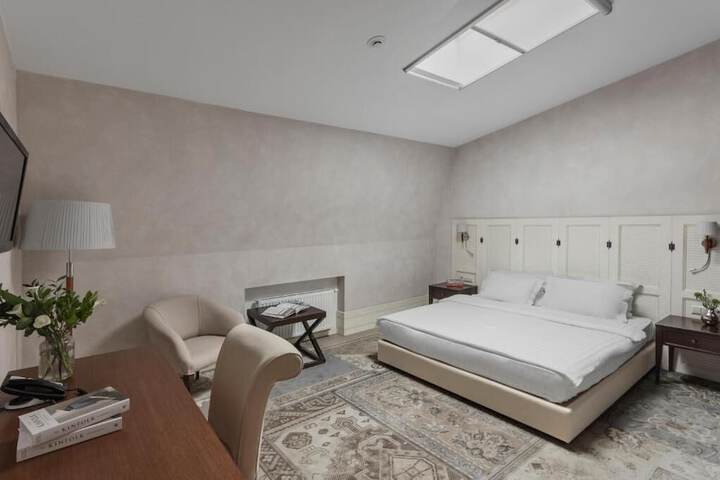 Room 15 of 70