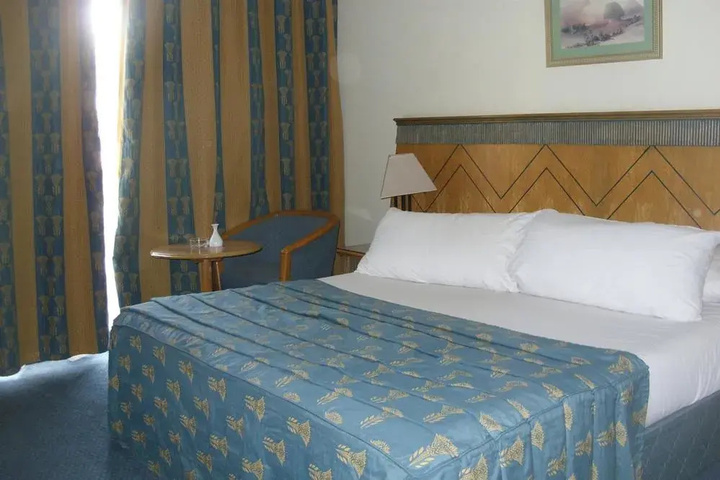 Room 3 of 22