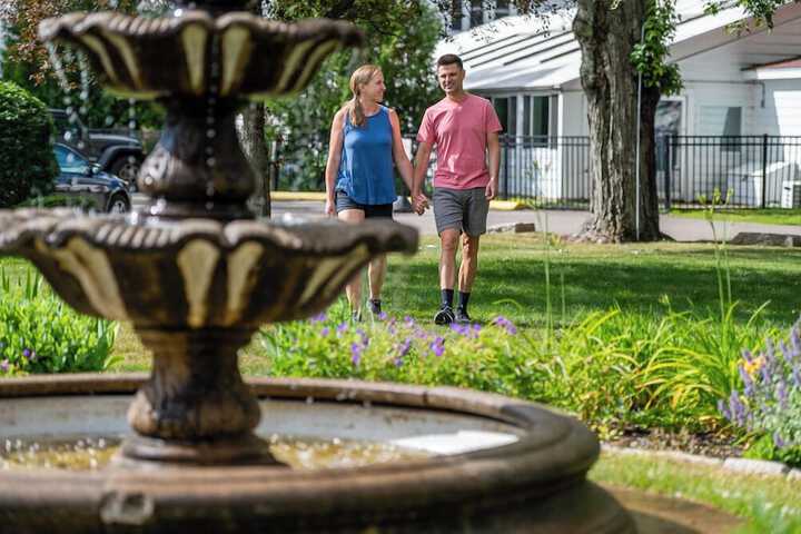 Hotel Exterior 31 of 43