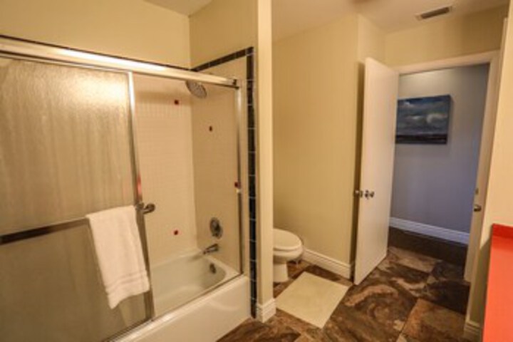 Room 7 of 31