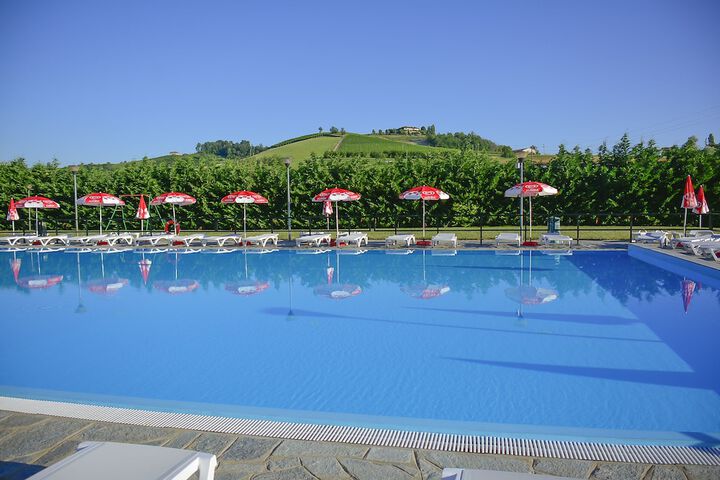 Pool Hotel