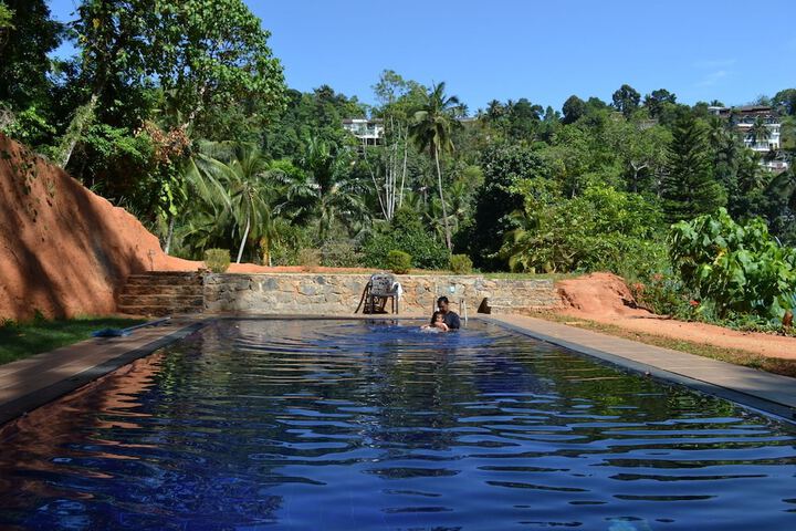 Pool 7 of 11