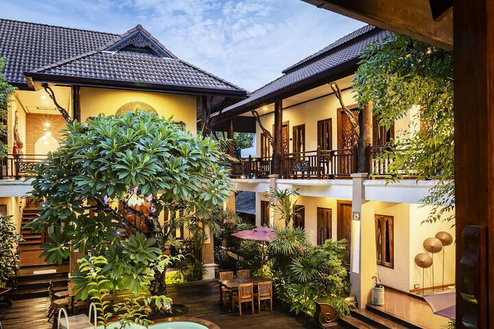 Hotel Exterior 110 of 111