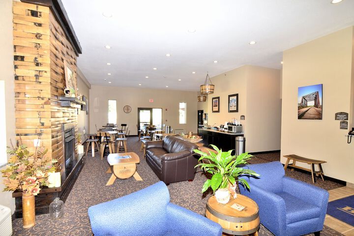 Hotel Interior 8 of 105