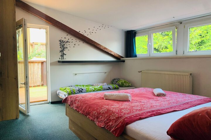 Room 11 of 31