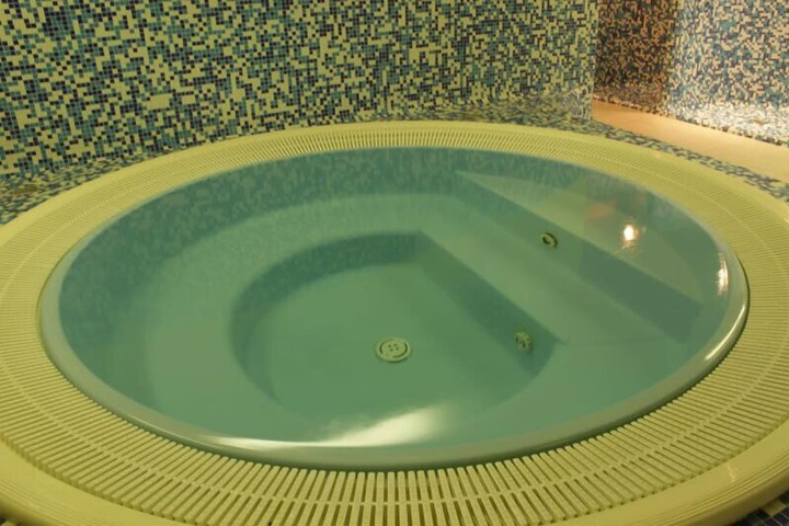 Spa 26 of 45