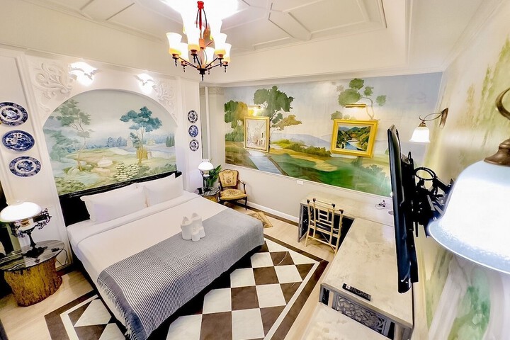 Room 31 of 81