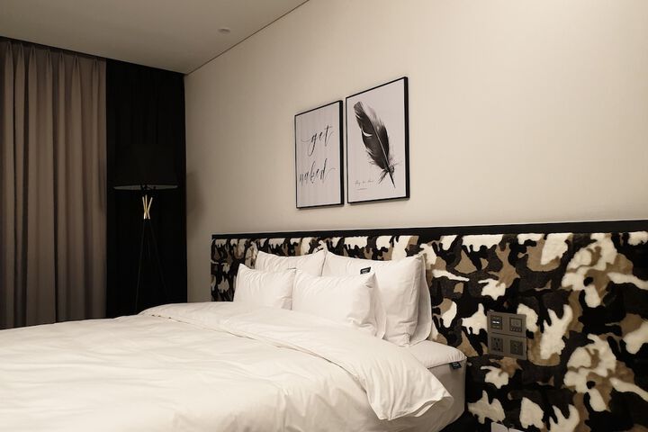 Room 44 of 117