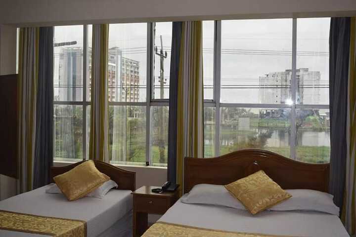 Room 2 of 35
