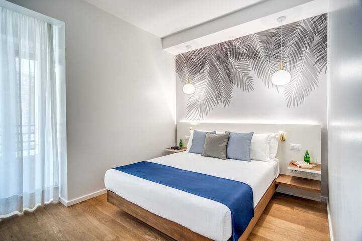 Room 4 of 24