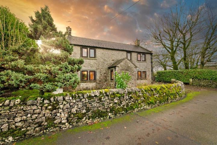 Finest Retreats - The Shires at Alstonefield