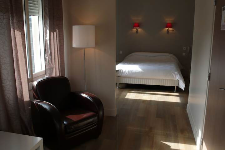 Room 9 of 26