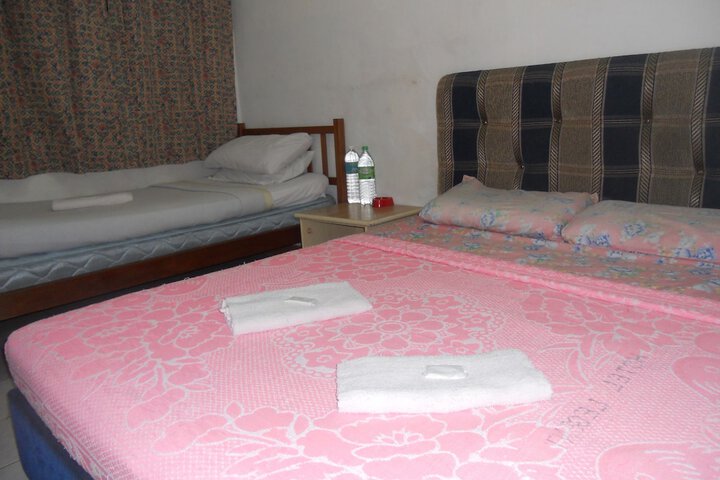 Room 5 of 30