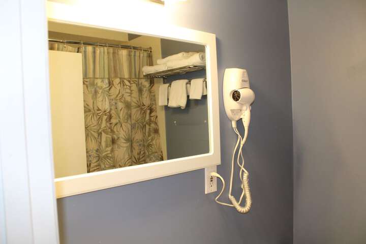 Room 15 of 23
