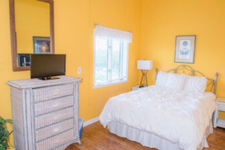 Room 16 of 43