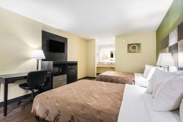 1 Double Bed (1 of 12)