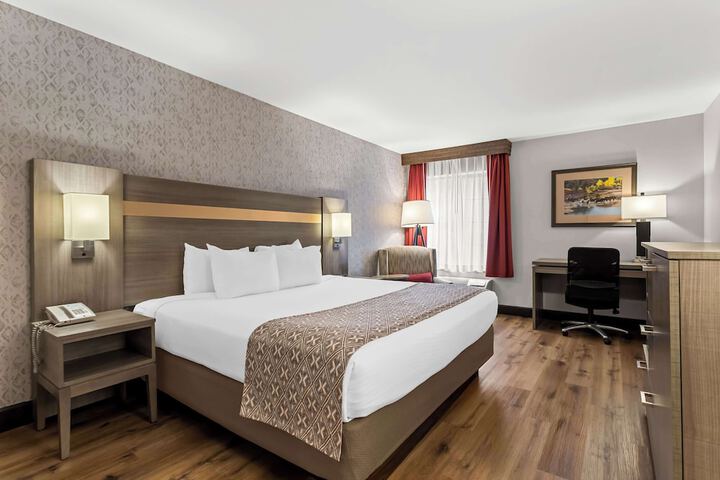Room 6 of 31