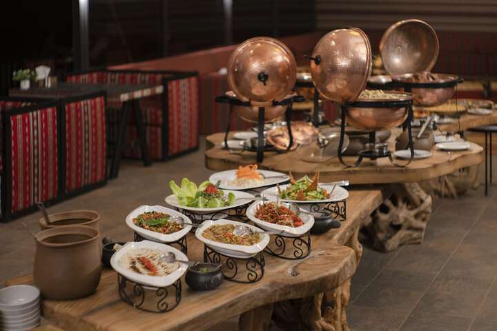 Dining 62 of 102