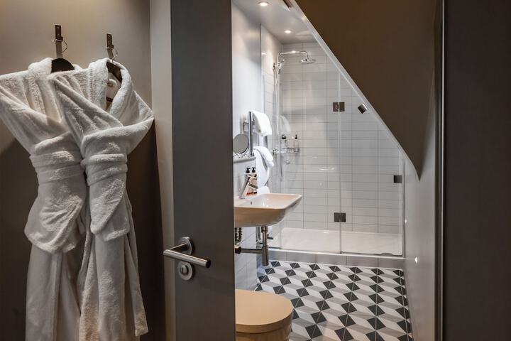 Bathroom Vanities