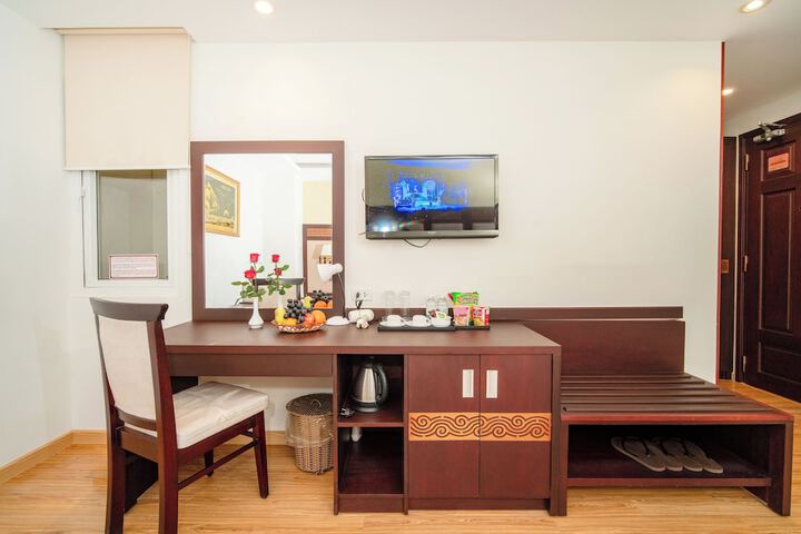 Room 16 of 164