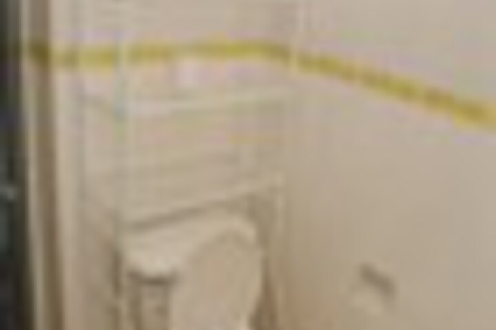 Room 14 of 21