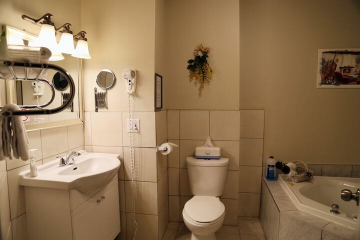 Room 16 of 20