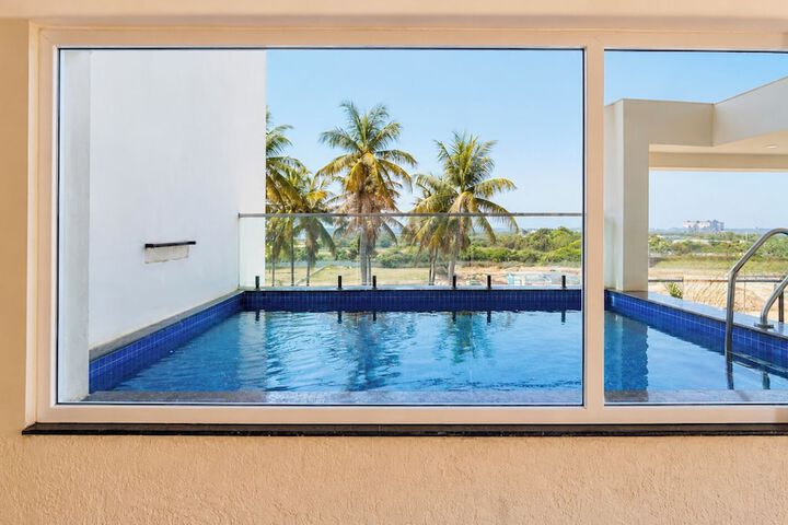 Pool 79 of 117