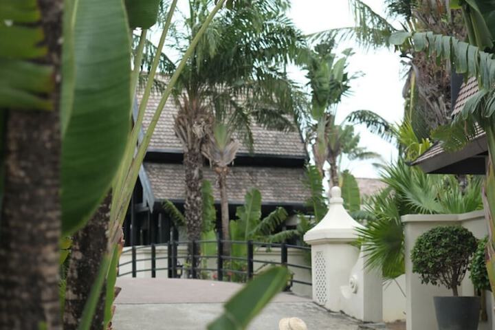 Hotel 143 of 152