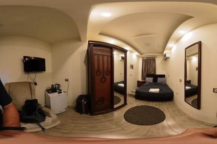 Room 5 of 29