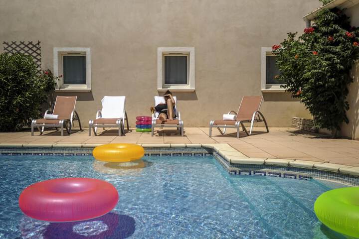 Hotel Pool