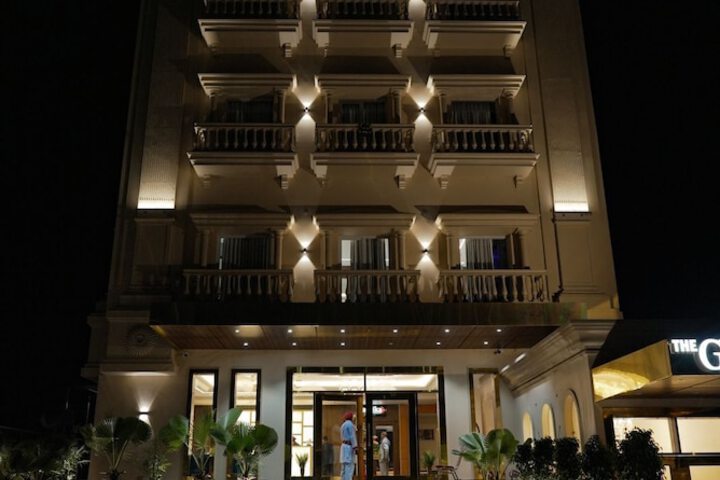 Photo of PARK REGENCY