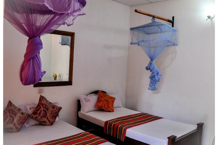 Room 2 of 11