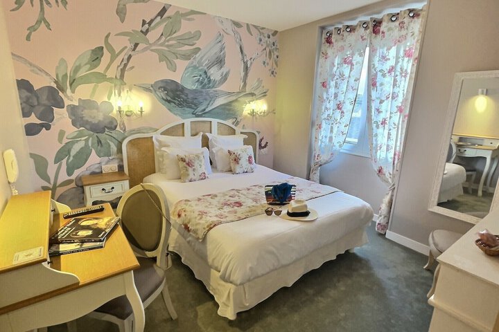 Room 10 of 50
