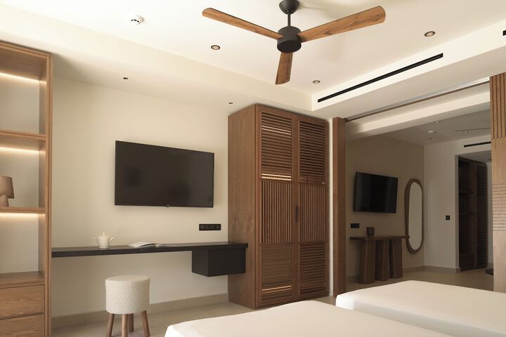 Room 60 of 195