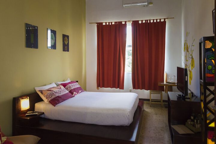 Room 18 of 71
