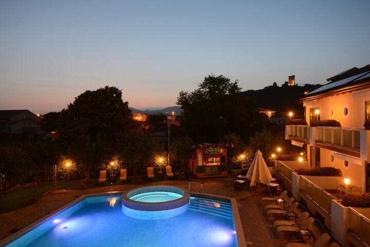 Hotel Pool