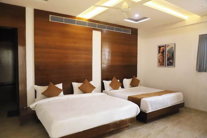 Room 16 of 83