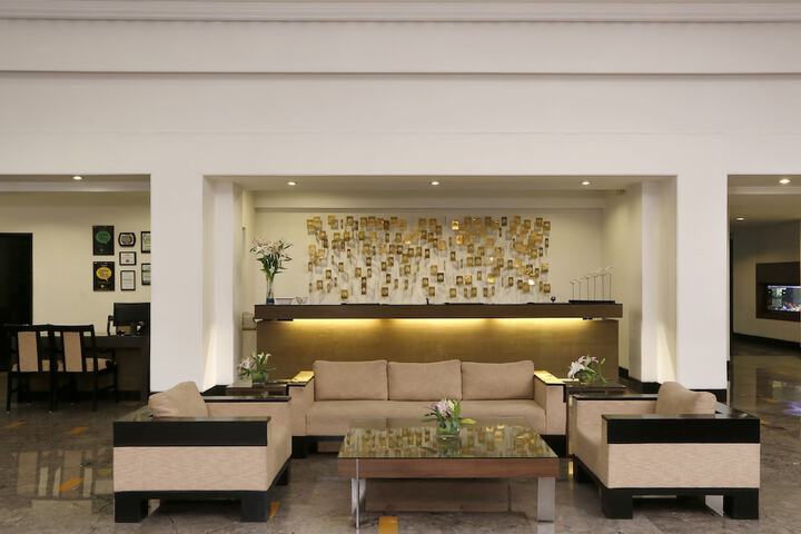 Guest Lobby