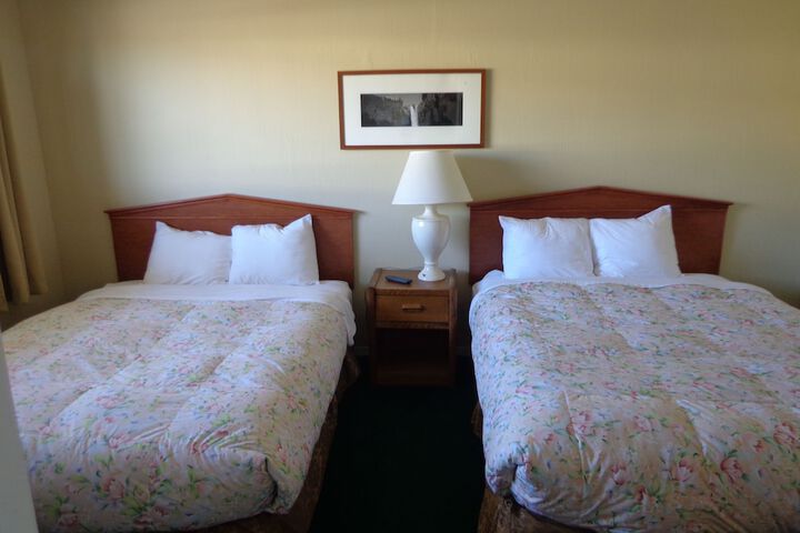 Room 11 of 39
