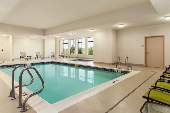 Hotel with Pool