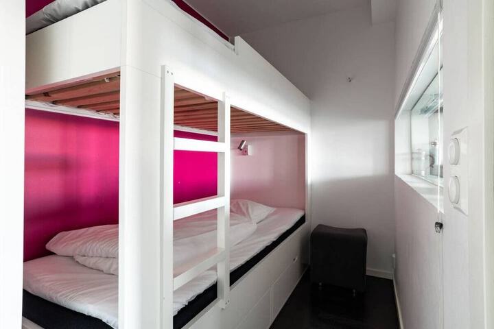 Room 331 of 865