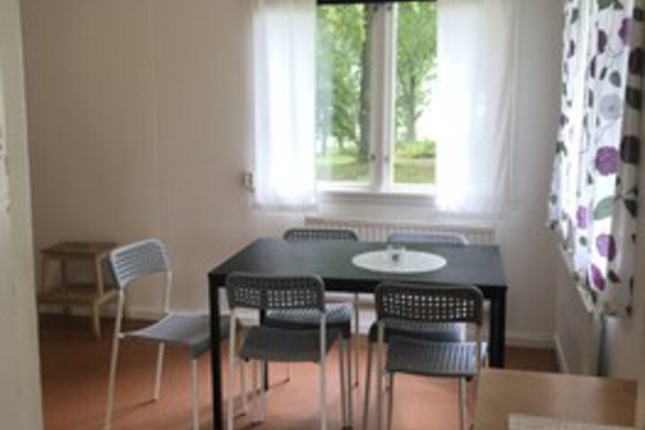 Room 11 of 27
