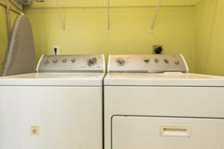 Laundry 24 of 46