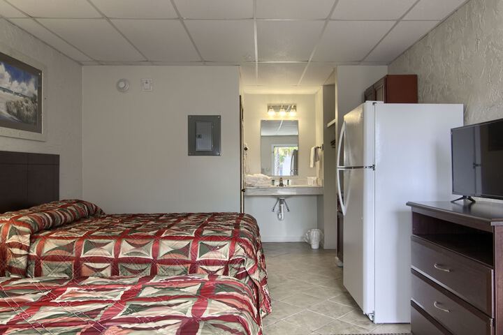 Room 6 of 20