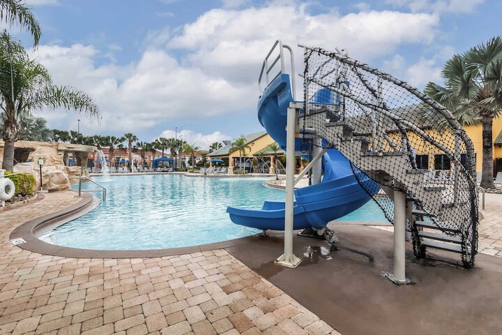 Pool 34 of 60