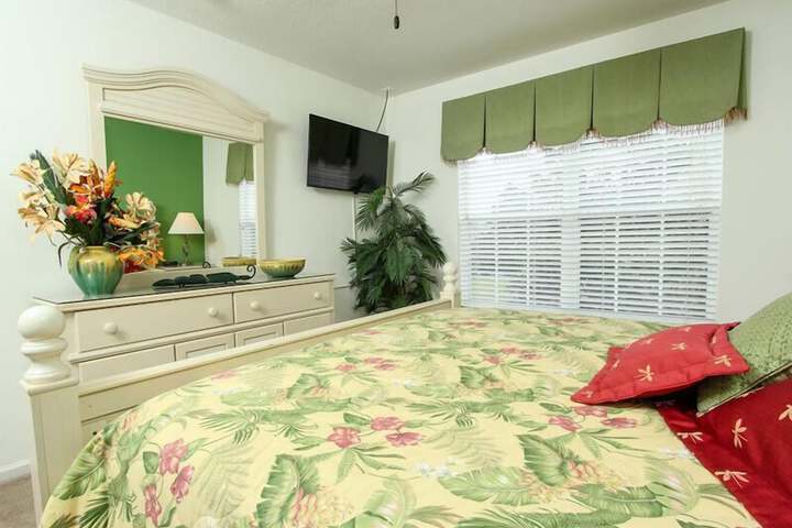 Room 10 of 43